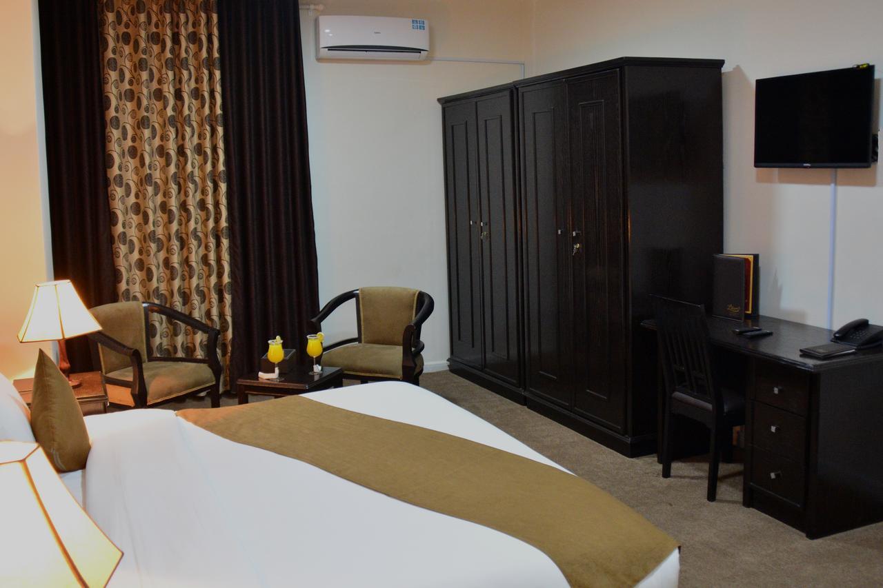Lilium Hotel Safut Exterior photo