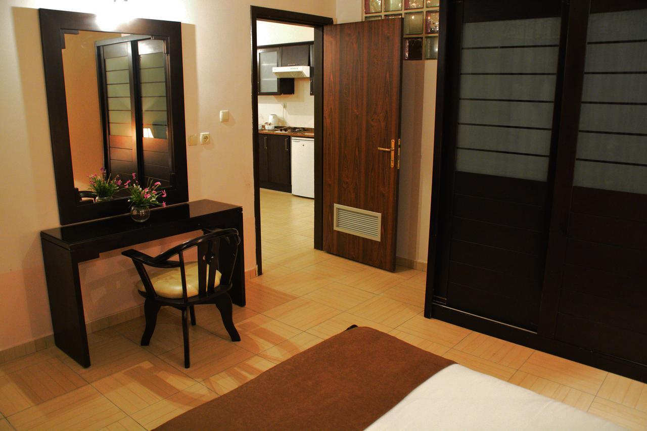 Lilium Hotel Safut Exterior photo